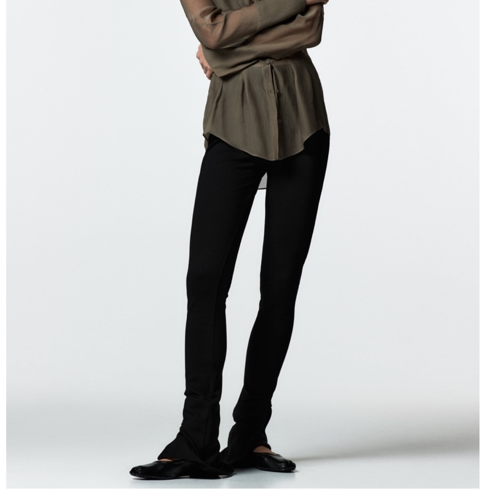 Zara Highwaisted Pants
